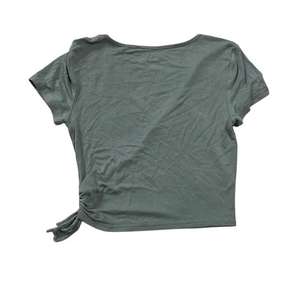 Me to We Cropped Tee - Picture 2 of 5